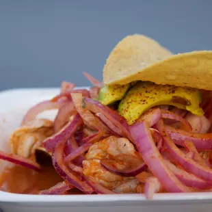 Tostada de aguachile de camaron