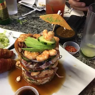 Torre de mariscos suppose to have scallops and aguachile