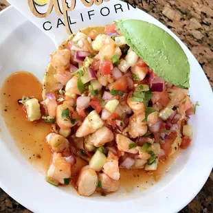 Tostada camarón cocido