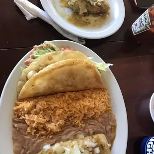 Taco gobernador, cheese &amp; onion enchilada with green sauce and a chile Relleno