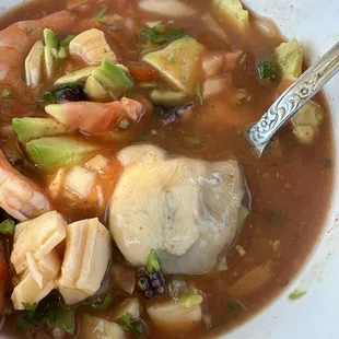The campechana mixta always smacks..