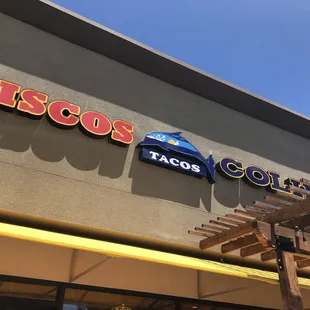 the exterior of a restaurant