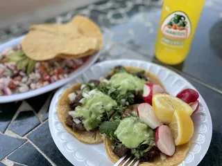 Taco's & Mariscos Tijuana