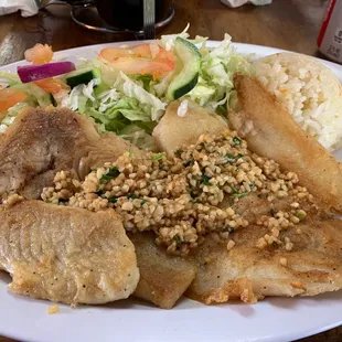 Filete. I asked for mor salad instead of fries. Looks so good!