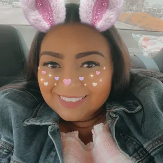 Yeimi C.
