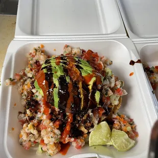 Tostadas de pescado(served with two tostadas underneath)