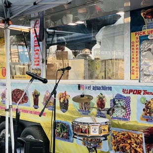 Super fire Mariscos truck