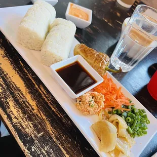 California roll dish