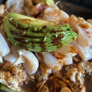 Aguachile negro con callo de hacha