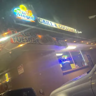 outside, pizza