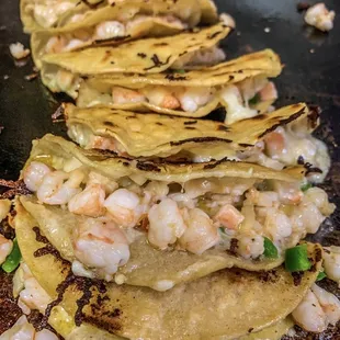 Tacos Gobernados (cheesy shrimp tacos)