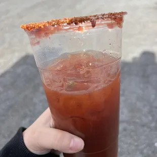 Este es el Miche Mix, para mi gusto el mejor que he probado.