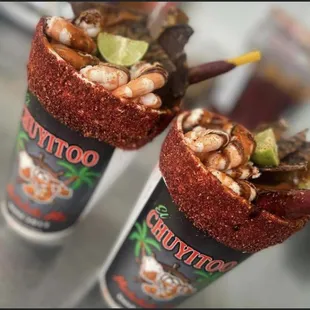 Clamato con carne seca camarón cocido