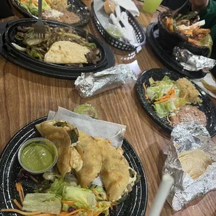 so good the  Taco al Governador are so good , staff here is very nice and friendly (: