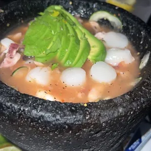 Aguachile en molcajete