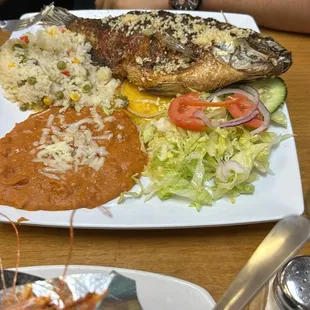 Mojarra al mojo de ajo