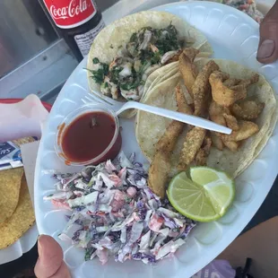 Taco de Camarón y Chicharrón