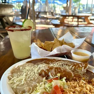 Carne Guisada enchiladas, margarita on the rocks, chips and queso