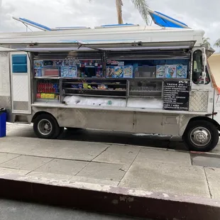Side of truck with little menu, no prices