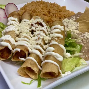 Taquitos De Pollo