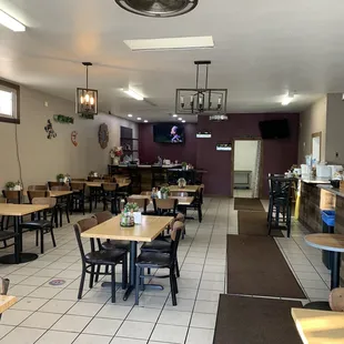 The seating area ... it's probably empty because it hit 100 degrees in Redwood City today!