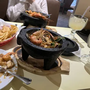 Killer molcahete and huge margaritas!