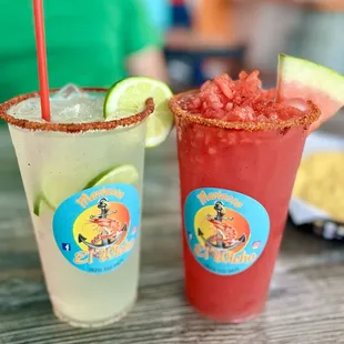 Limonada Grande 32 oz. Agua de Sandia Grande 32 oz.