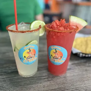 Agua de Sandia Grande 32 oz. Limonada Grande 32 oz.