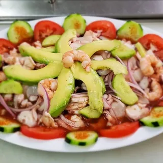 Tostada de Camaron Cosido