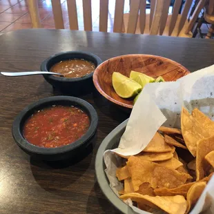 Chips n salsa