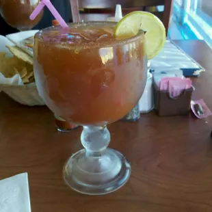 Michelada con modelo