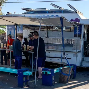 Food Truck in Liquor Store Parking Lot