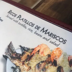 Fajitas don&apos;t come with beans/rice and salad :/ at least I didn&apos;t get any:/