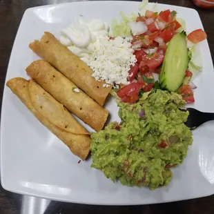 30 minute chicken tacos Dorado with guacamole.