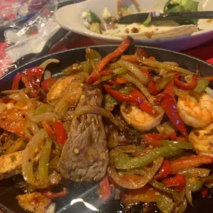 &apos;Fajitas mixtas, followed by my finished plate that was once, &apos;huevos rancheros. Overall the food was AMAZING and worth every penny.