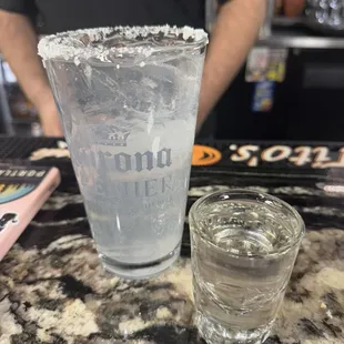 Tequila soda with extra lime and extra shot