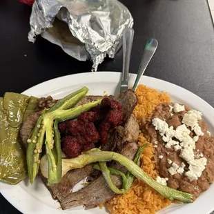 Plato Carne Asada con Chorizo