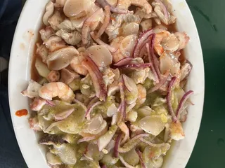 Cocos Con Camaron  Mariscos Guasave