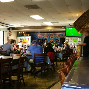 Banda  and menu like the old Mariscos Godoy in TJ