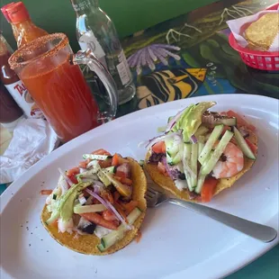 Tostada mixta ,,