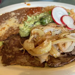 ##35. Carne Asada la Mexicana Combo
