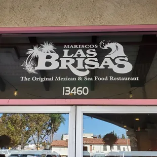 La Brisas mexican food looks good. The enchiladas looked good.the mango margarita non alcohol drink was very yummy.