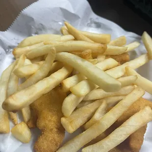 Kids menu: Dino and fries