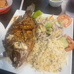 Mojarra Frita con Ajo