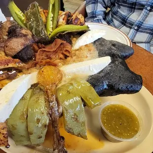 Molcajete de Carnes