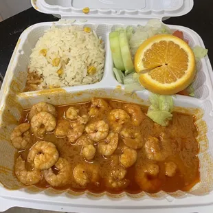 No es un abuso estos dos platos, 30.00 dólares al menos tuvieran sabor pero ni a sal sabían.