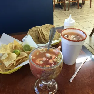 Coctel de camaron  Michelada