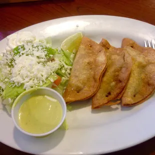 Pescadillas - think folded flautas with tuna filling. These were fantastic with a slight fishiness.