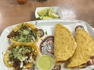 Haro’s Restaurant & Bar