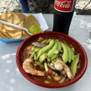Los Tres Animales plate